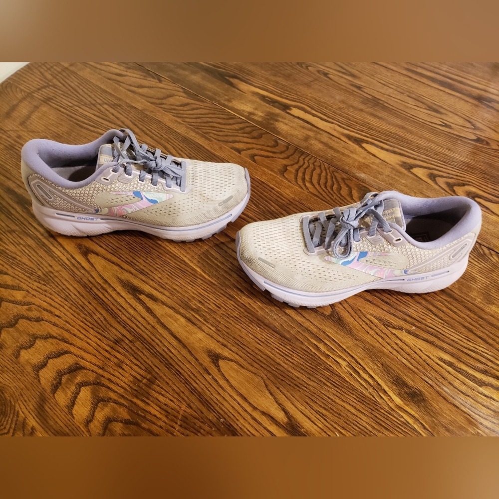 Brooks Women's Ghost 14 Running Sneakers Unity Gray Purple Size 8.5